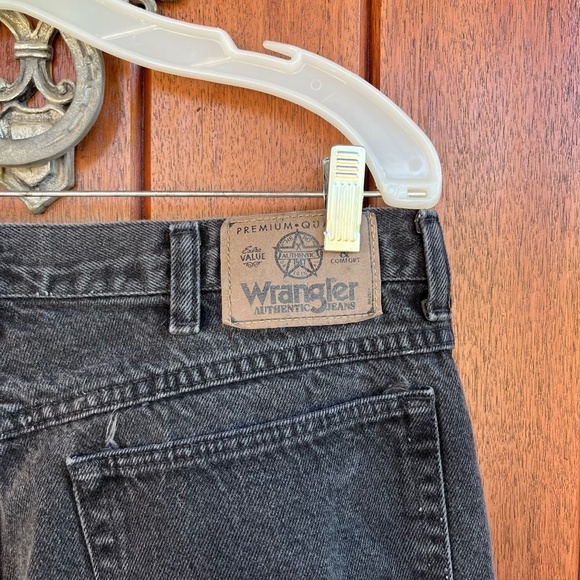 Mens Wranglers - Picture 3 of 6